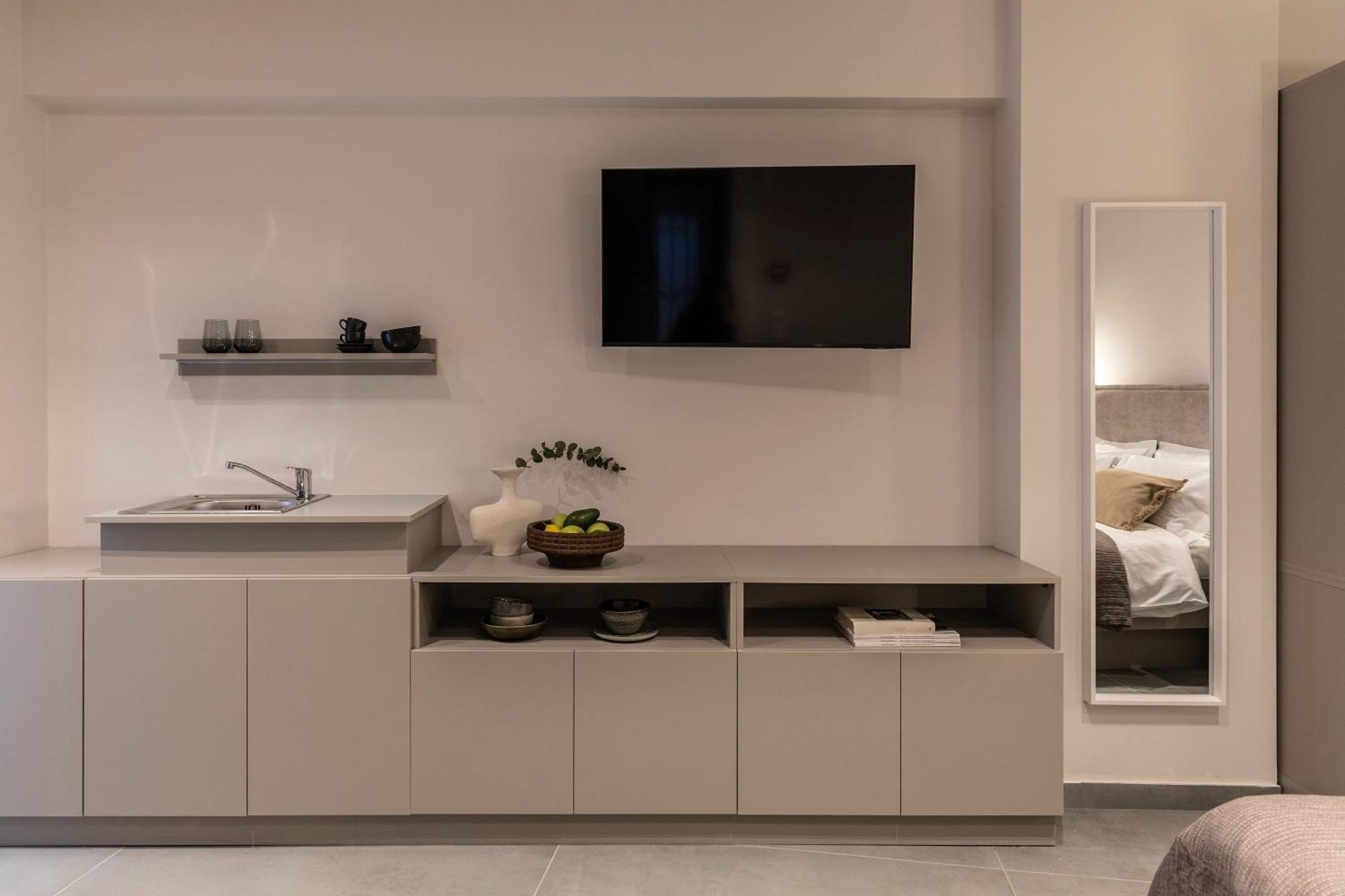 Celestial Athens Suites At Praxitelous Εξωτερικό φωτογραφία