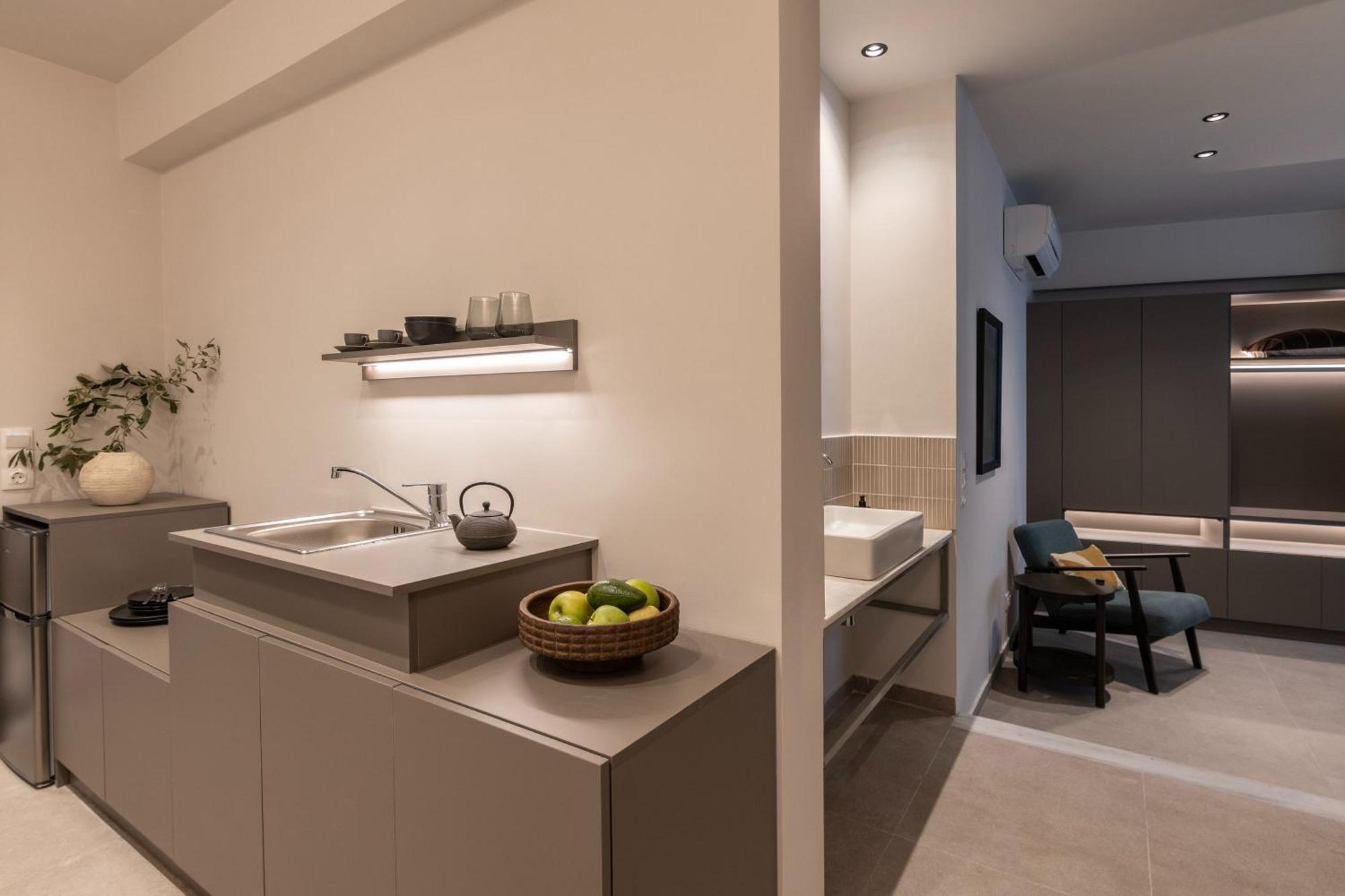 Celestial Athens Suites At Praxitelous Εξωτερικό φωτογραφία